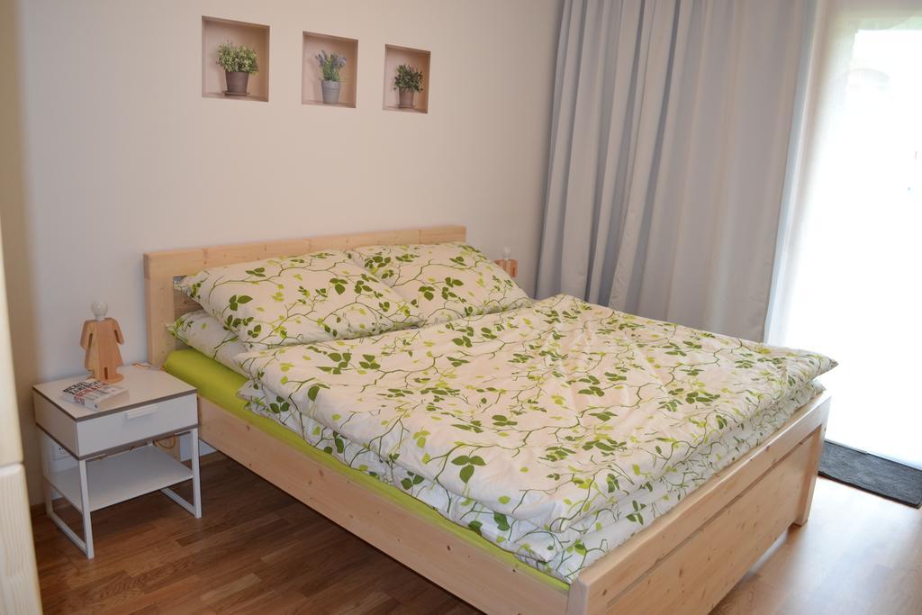 Apartman Medvedin 109 ชปินด์เลอรูฟ มลิน ภายนอก รูปภาพ