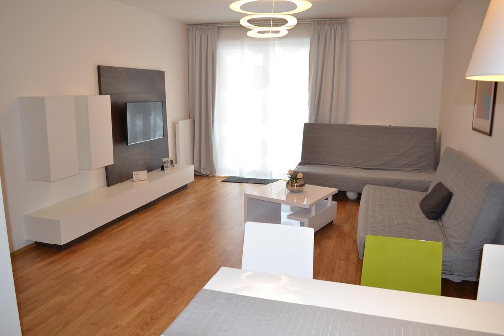 Apartman Medvedin 109 ชปินด์เลอรูฟ มลิน ภายนอก รูปภาพ